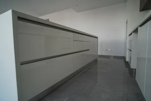 3 Bedrooms Apartment in 38A Perikleous
