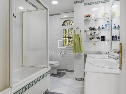 6 Bedrooms House / Villa in Calle del Viñedo