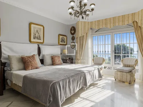 6 Bedrooms House / Villa in Calle del Viñedo