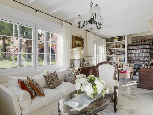 6 Bedrooms House / Villa in Calle del Viñedo