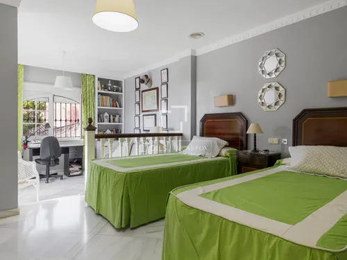 6 Bedrooms House / Villa in Calle del Viñedo