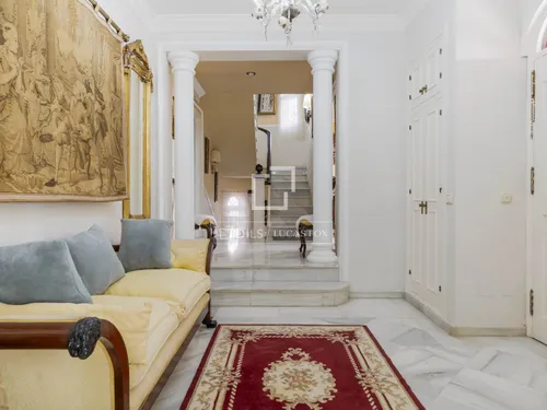 6 Bedrooms House / Villa in Calle del Viñedo