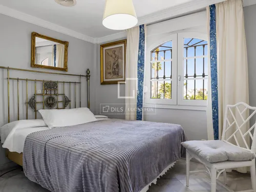 6 Bedrooms House / Villa in Calle del Viñedo