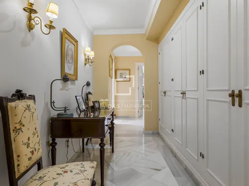 6 Bedrooms House / Villa in Calle del Viñedo