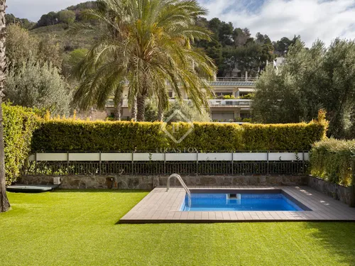 3 Bedrooms Apartment in gaziel