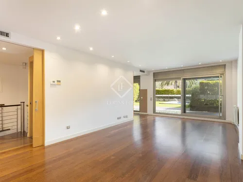 3 Bedrooms Apartment in gaziel