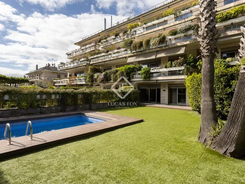 Excellent 3 Bedroom apartment with 213m² garden for sale in Sant Gervasi - La Bonanova