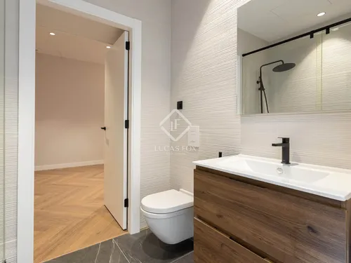 3 Bedrooms Apartment in Gran Via de les Corts Catalanes