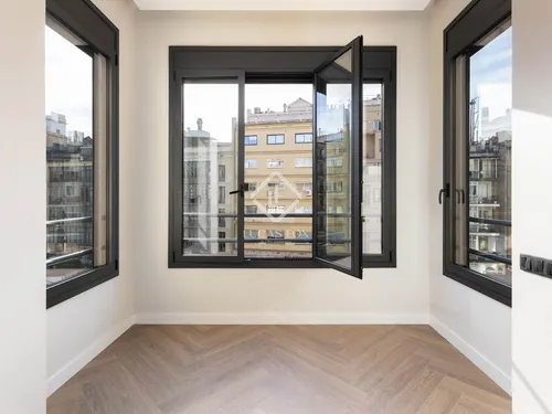 3 Bedrooms Apartment in Gran Via de les Corts Catalanes