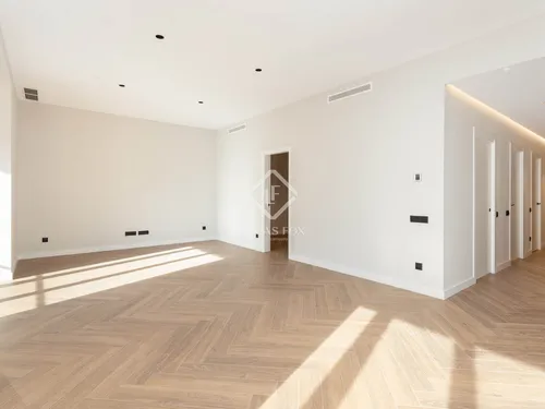3 Bedrooms Apartment in Gran Via de les Corts Catalanes