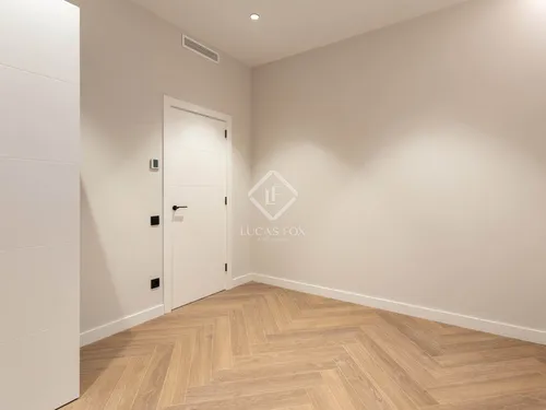 3 Bedrooms Apartment in Gran Via de les Corts Catalanes