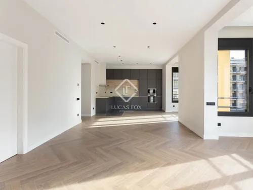 3 Bedrooms Apartment in Gran Via de les Corts Catalanes