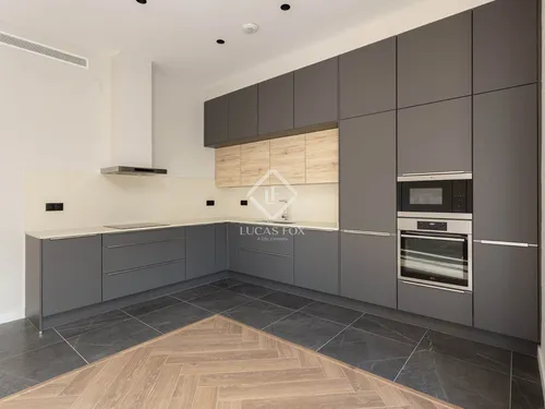 3 Bedrooms Apartment in Gran Via de les Corts Catalanes