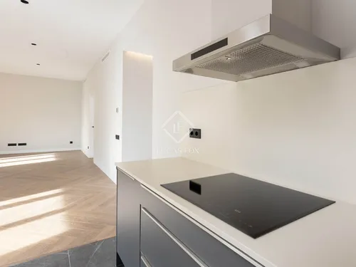 3 Bedrooms Apartment in Gran Via de les Corts Catalanes