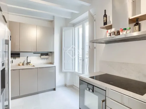 2 Bedrooms Apartment in carrer d'en Morei
