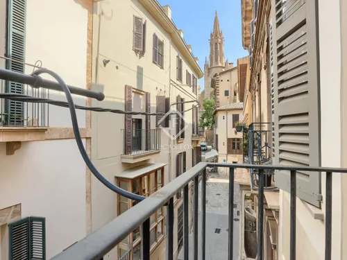 2 Bedrooms Apartment in carrer d'en Morei