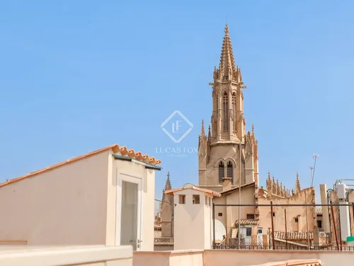 2 Bedrooms Apartment in carrer d'en Morei