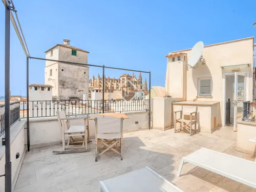 2 Bedrooms Apartment in carrer d'en Morei