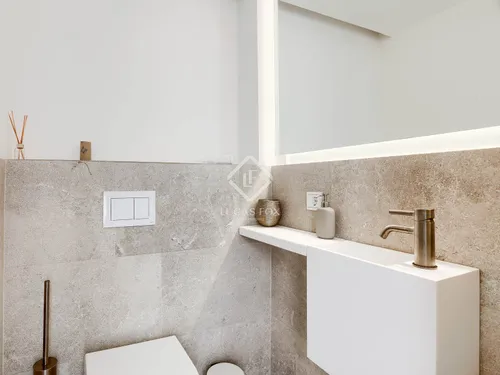 2 Bedrooms Apartment in carrer d'en Morei