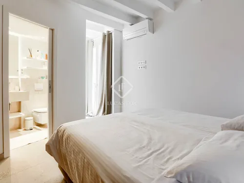 2 Bedrooms Apartment in carrer d'en Morei