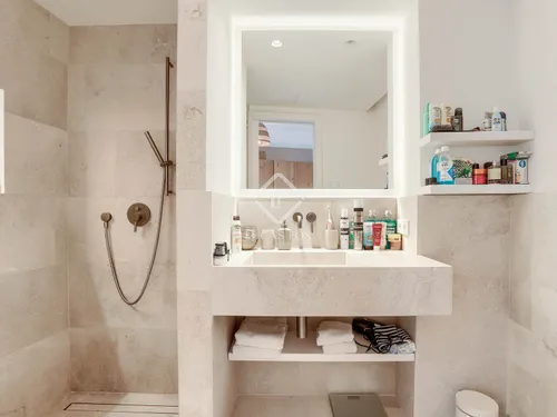 2 Bedrooms Apartment in carrer d'en Morei