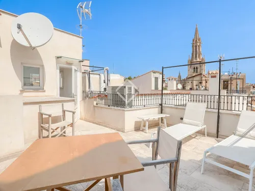 2 Bedrooms Apartment in carrer d'en Morei