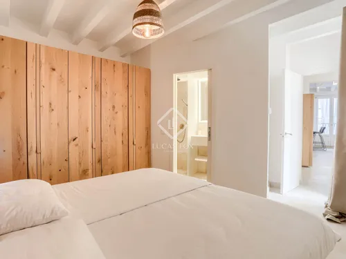 2 Bedrooms Apartment in carrer d'en Morei