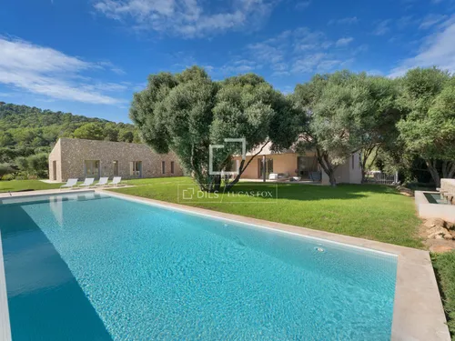 4 Bedrooms Country house in Polígono 13