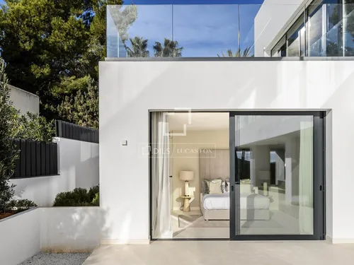 4 Bedrooms House / Villa in CL CAP NEGRET-VISTA ALEGRE