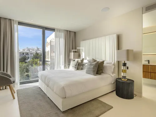 4 Bedrooms House / Villa in CL CAP NEGRET-VISTA ALEGRE