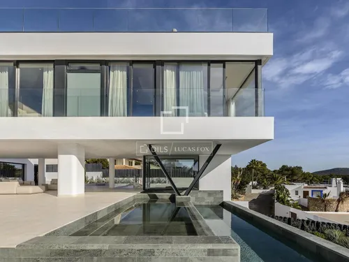 4 Bedrooms House / Villa in CL CAP NEGRET-VISTA ALEGRE