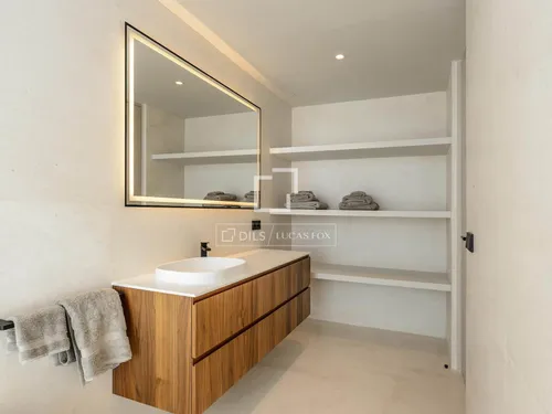 4 Bedrooms House / Villa in CL CAP NEGRET-VISTA ALEGRE