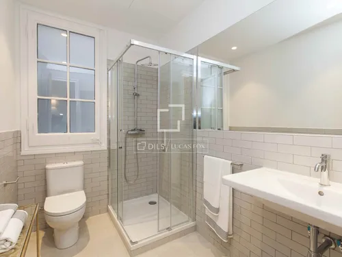 3 Bedrooms Apartment in Casp