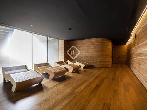 3 Bedrooms Apartment in Rambla Prim