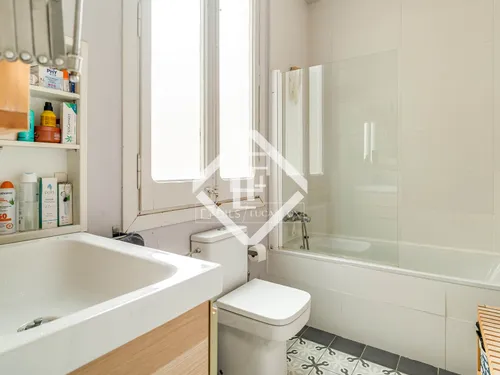 5 Bedrooms Apartment in Madrazo