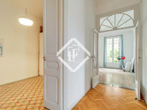 5 Bedrooms Apartment in Madrazo