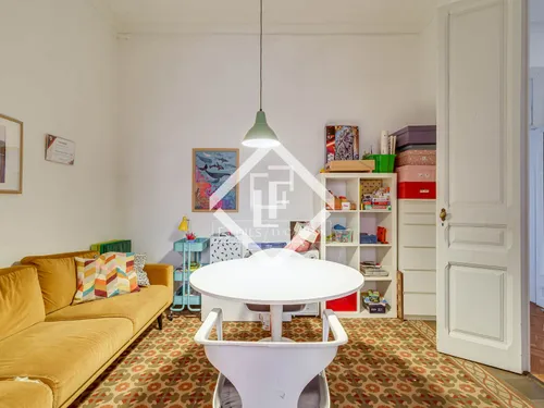 5 Bedrooms Apartment in Madrazo