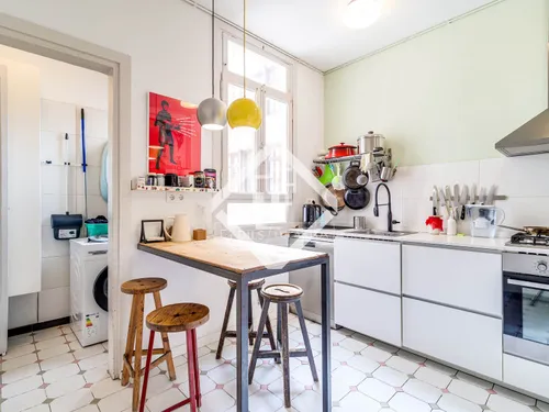 5 Bedrooms Apartment in Madrazo