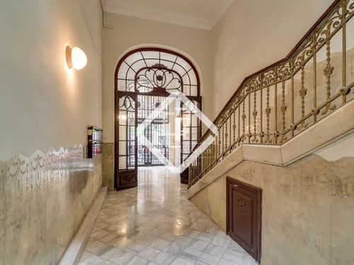 5 Bedrooms Apartment in Madrazo