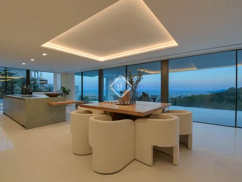 5 Bedrooms House / Villa in Cas Mut