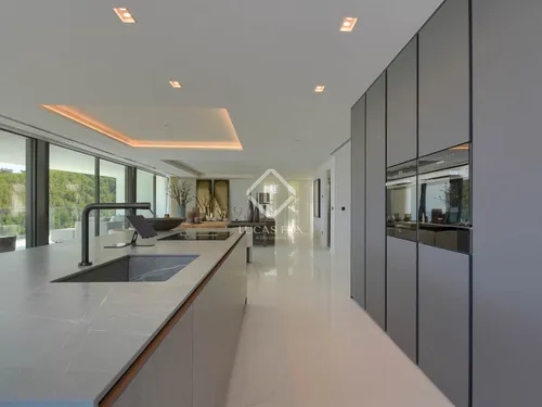 5 Bedrooms House / Villa in Cas Mut