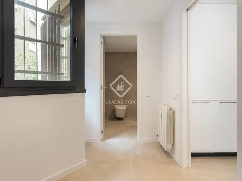 5 Bedrooms Apartment in Doctor Roux