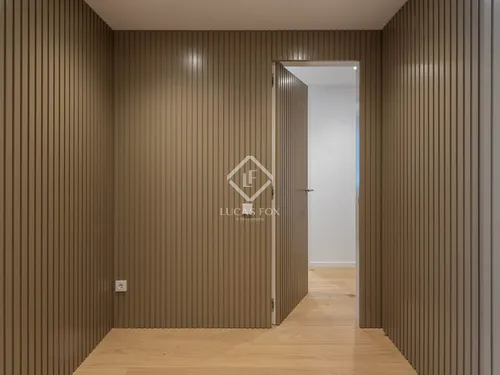 5 Bedrooms Apartment in Doctor Roux