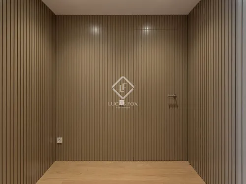 5 Bedrooms Apartment in Doctor Roux