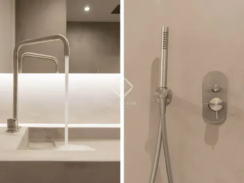 5 Bedrooms Apartment in Doctor Roux