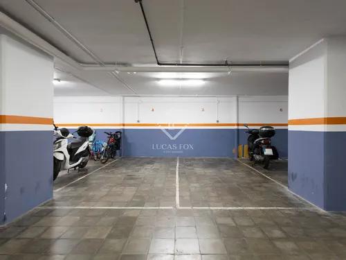 5 Bedrooms Apartment in Doctor Roux