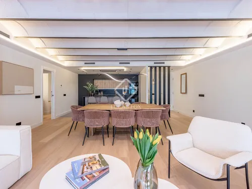 Excellent 4 Bedroom apartment with 16m² terrace for sale in Sant Gervasi - Galvany