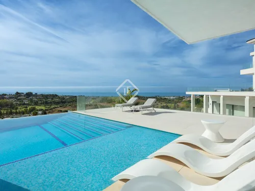 7 Bedrooms House / Villa in Ur. El Paraiso 436