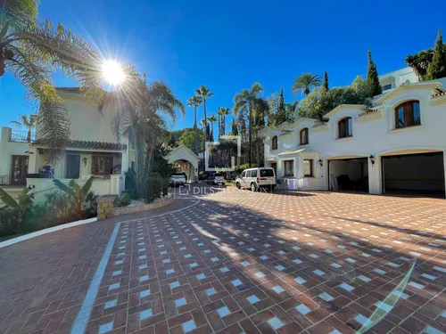 16 Bedrooms House / Villa in Paraiso Alto