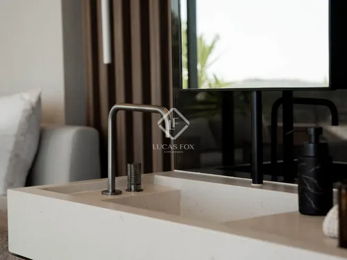 4 Bedrooms House / Villa in Calle Montemayor